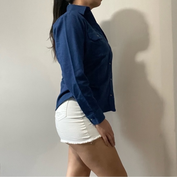 👚 Vintage North by NorthWest Blue Button-Down  Shirt - Women's Size Medium! 👚 - Picture 3 of 10